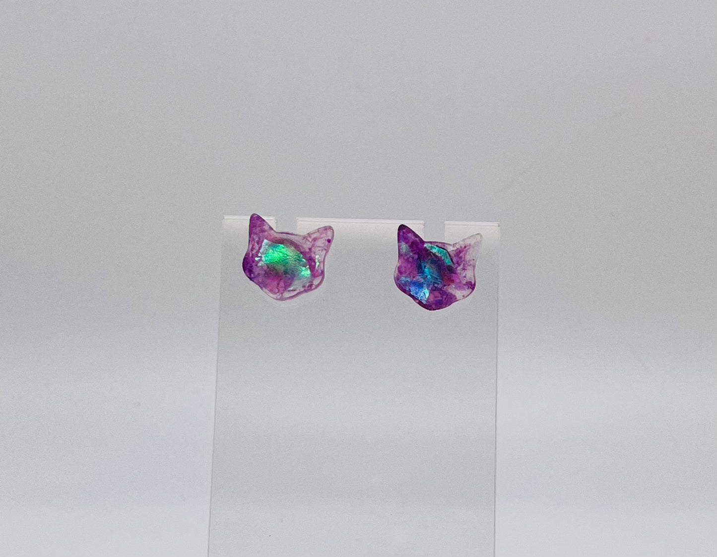 Cat Studs